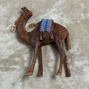 Camel Carved Blanket Chain Vintage